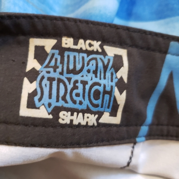 Maui and Sons size 32 - Picture 3 of 7